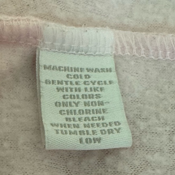 Plush Pink Robe with Embroidered Rosettes - Charter Club Intimates - Size: M - Picture 7 of 9